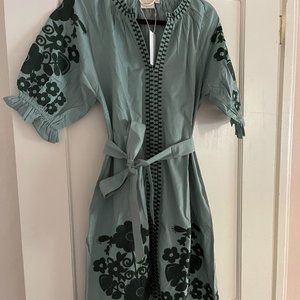 NEW With Tags Julia Amory Short Sleeve Coatue Caftan in Snow Pea Green